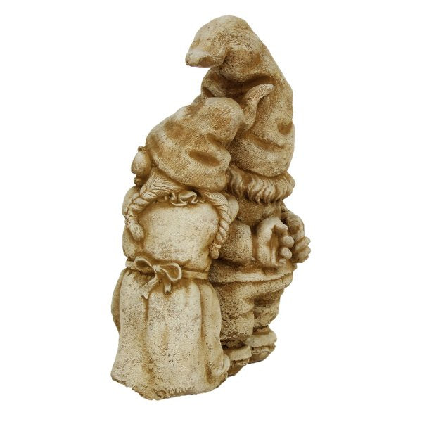 Love Gnomes Statue
